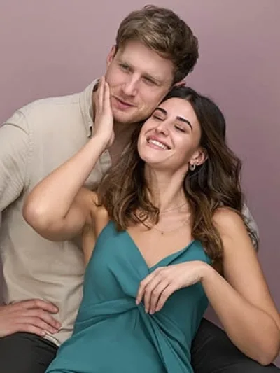 Freddie Isobel PHA Real Couple model 1